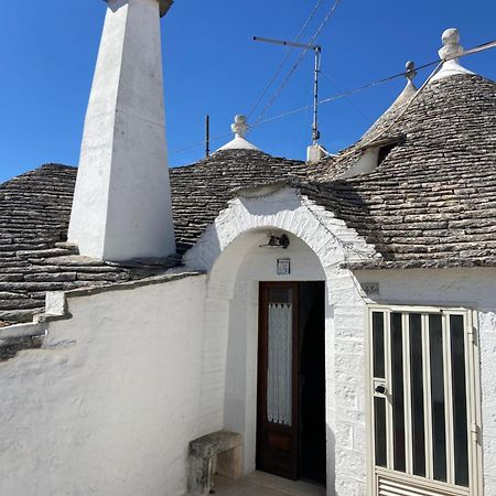 A Due Passi Dal Centro - Trullo Apartment Alberobello Exterior photo