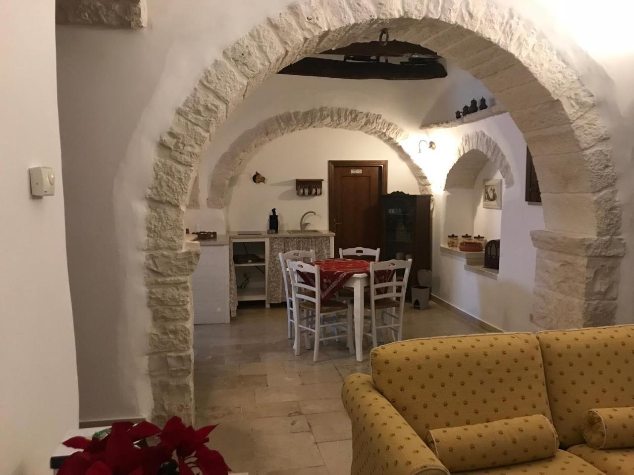 A Due Passi Dal Centro - Trullo Apartment Alberobello Exterior photo